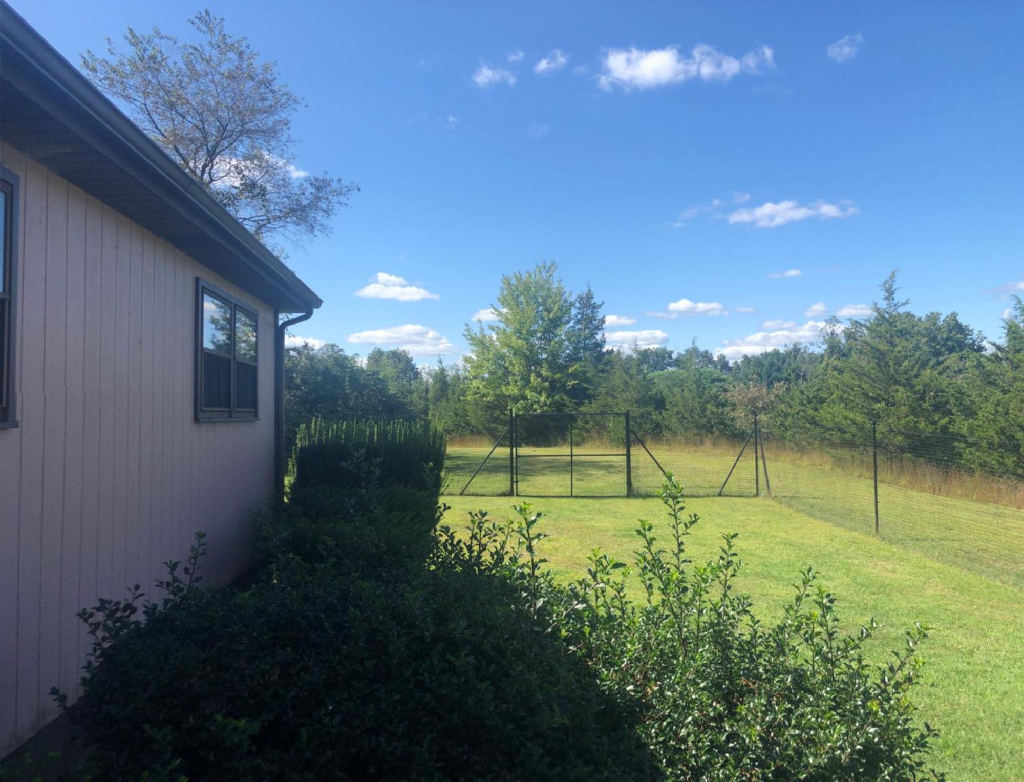 Fenced Yard Chalets From Good Dog Vacations At Big Valley Resort Sciota Luaran gambar