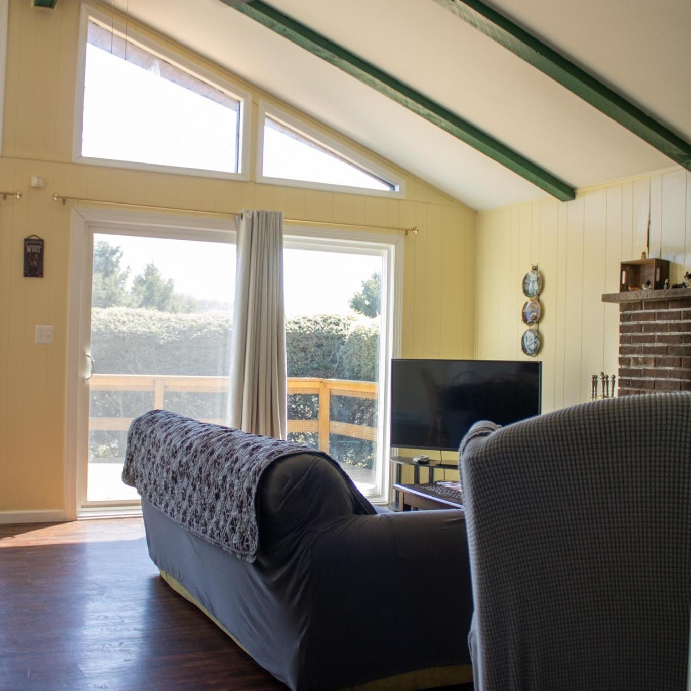 Fenced Yard Chalets From Good Dog Vacations At Big Valley Resort Sciota Luaran gambar