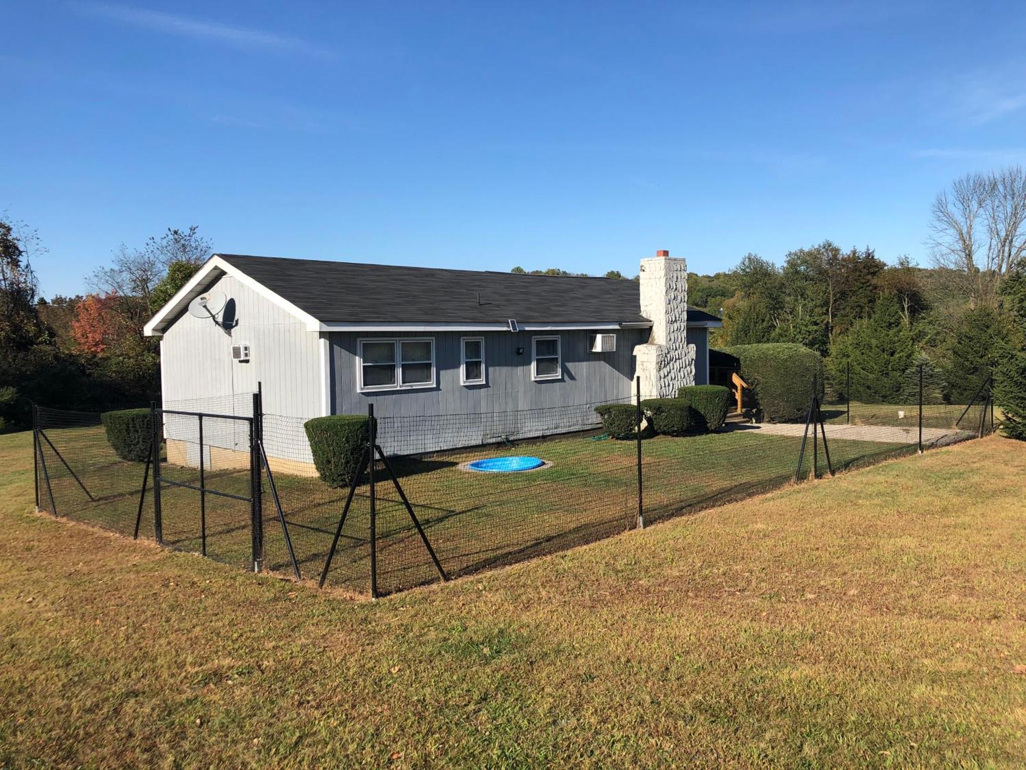 Fenced Yard Chalets From Good Dog Vacations At Big Valley Resort Sciota Luaran gambar